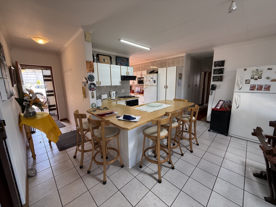 3 Bedroom Property for Sale in Hartenbos Central Western Cape